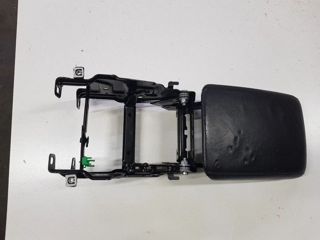 Armrest – Audi A4 Allroad B8 (2008-2016)