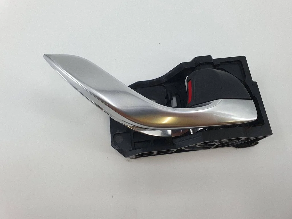 Front door interior handle – Mazda 3 III (2014-2018)