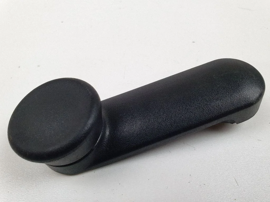 Tagumise akna vändakäepide 90247150