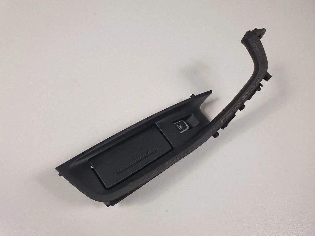 Rear door ashtray 4G8857405A