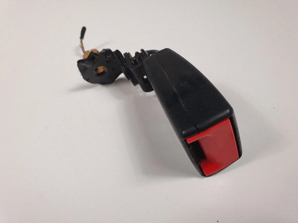 Rear seatbelt buckle 4G0857740A
