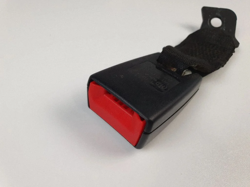Rear seatbelt buckle – BMW 3 Series E92 E93 (2005-2014)