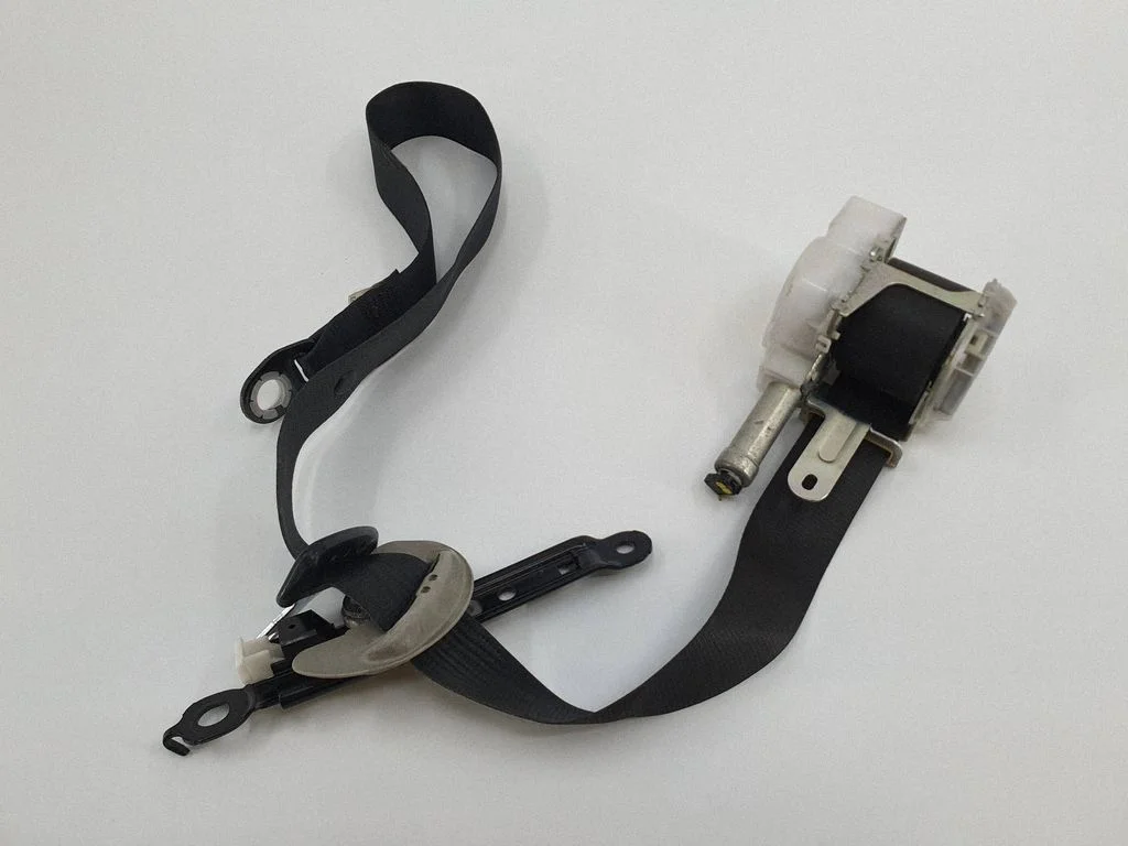 Front seatbelt 7P1770P