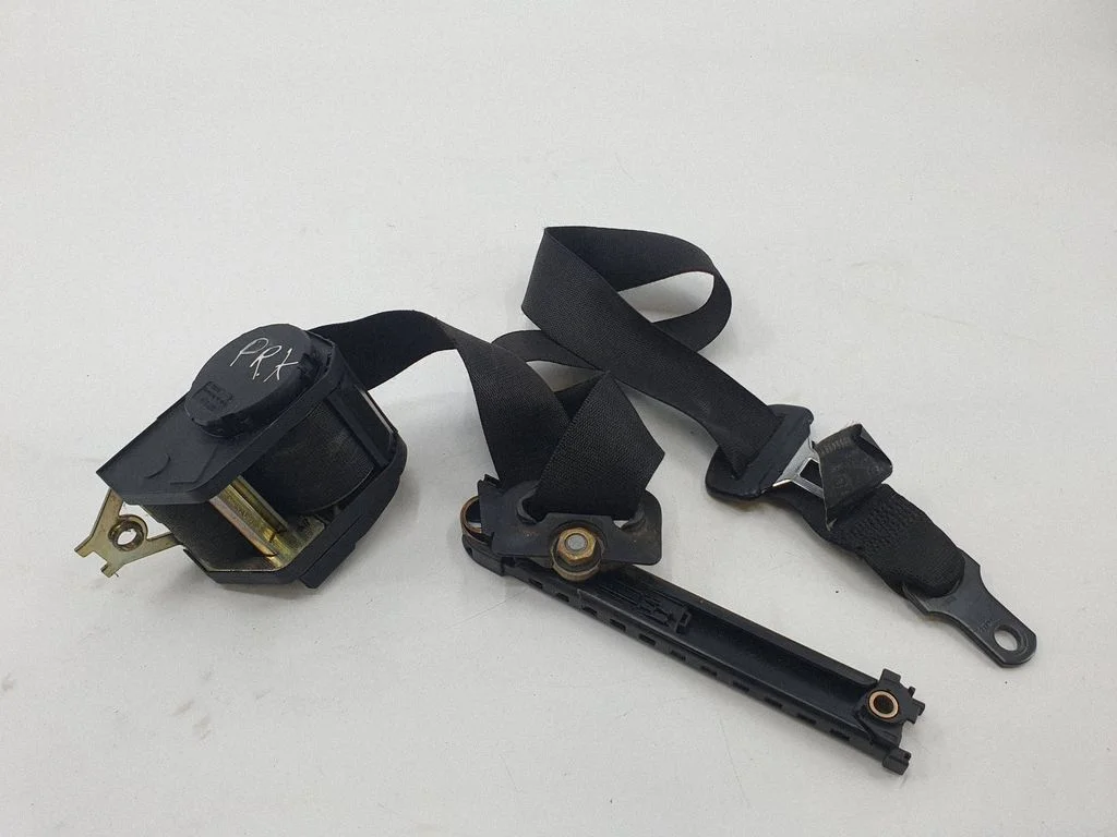 Front seatbelt 8126583