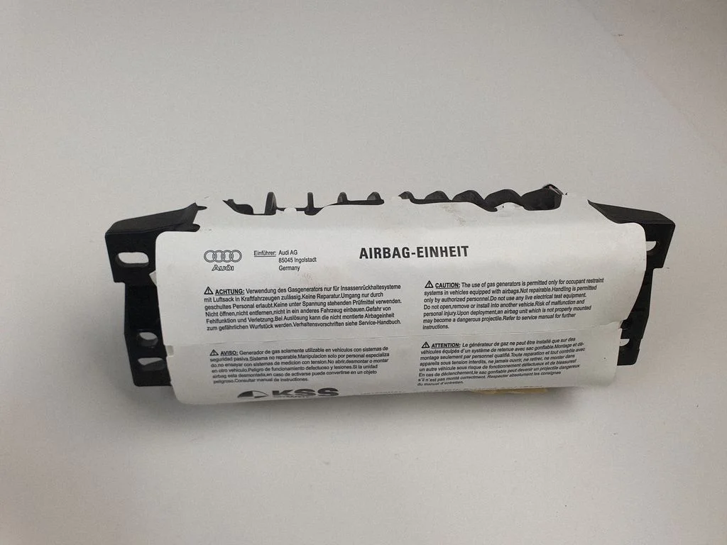 Passenger airbag 8T0880204G