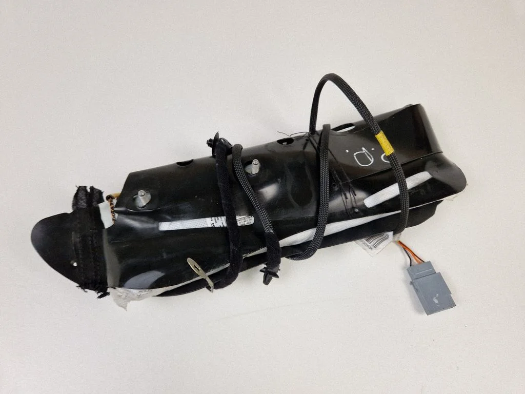 Seat airbag – right