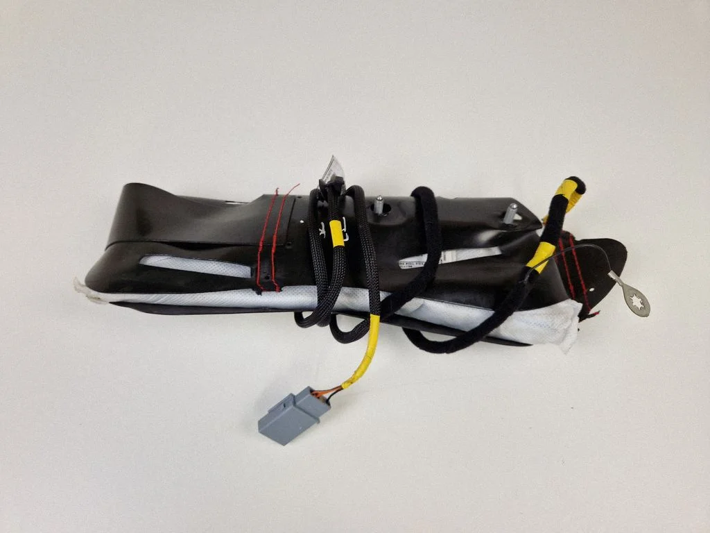 Seat airbag – left
