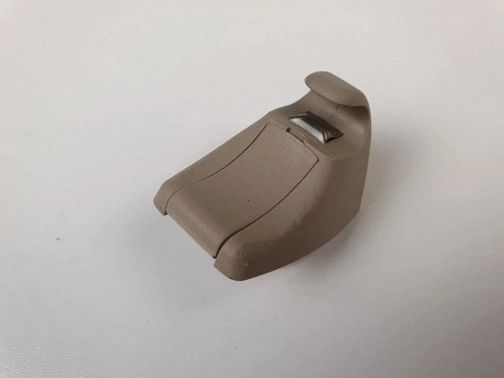 Sun visor clip/hook/bracket – BMW 3 Series E92 E93 (2005-2014)