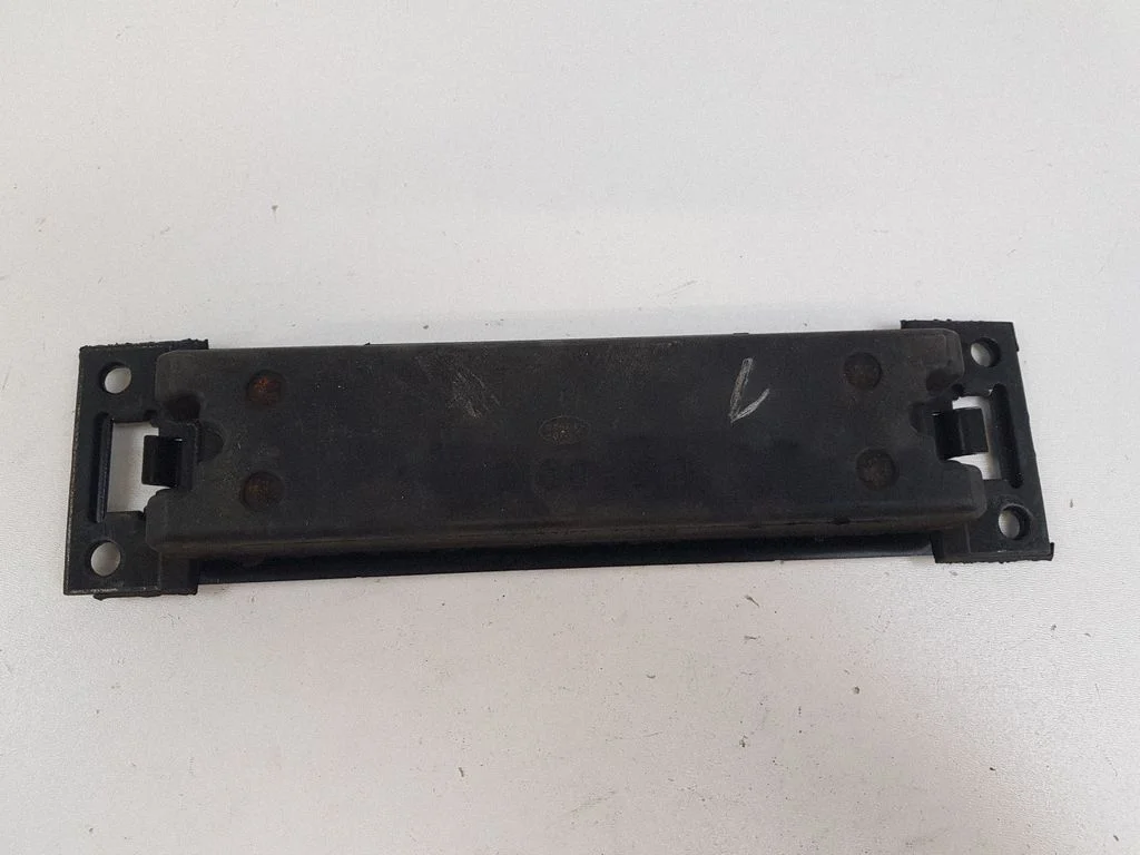 Armatuurlaua all olev heliisolatsioon – Land Rover Range Rover Sport L320 (2005-2013)