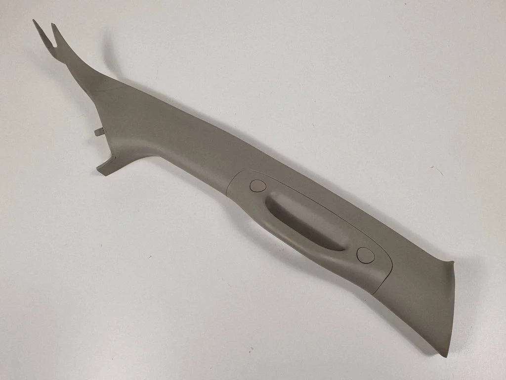(A) pillar trim – Chrysler Town & Country V (2008-2016)