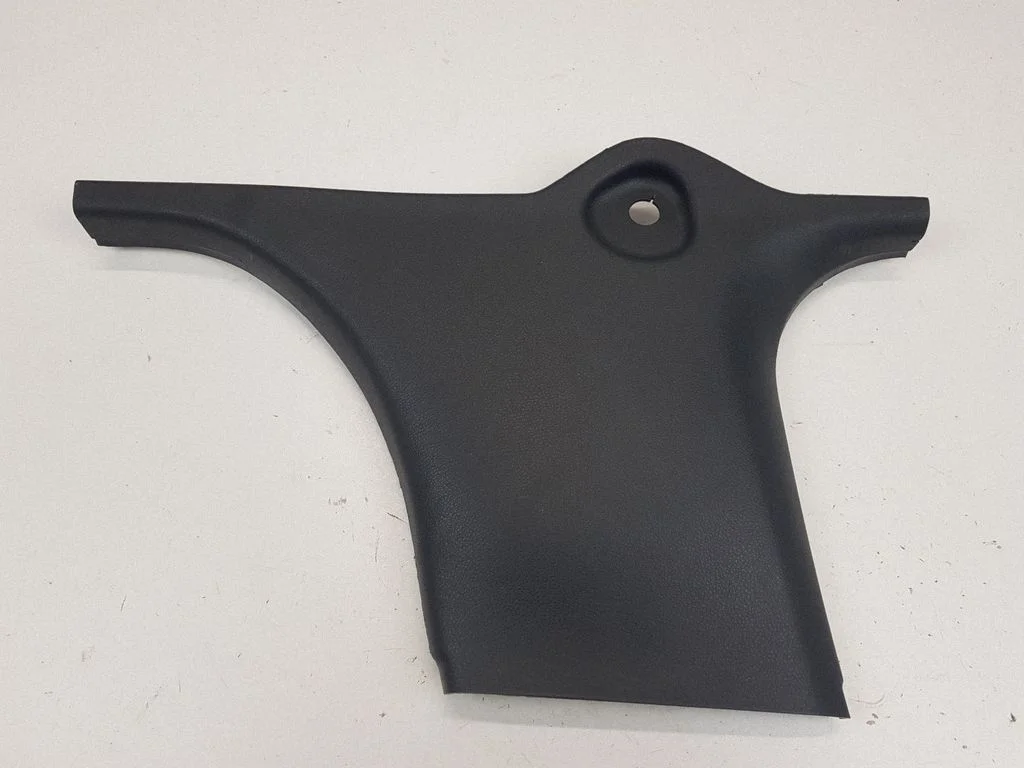 (B) piilari kate (alumine) A1176910300 – Mercedes-Benz CLA-klass C117 X117 W117 (2013-2019)