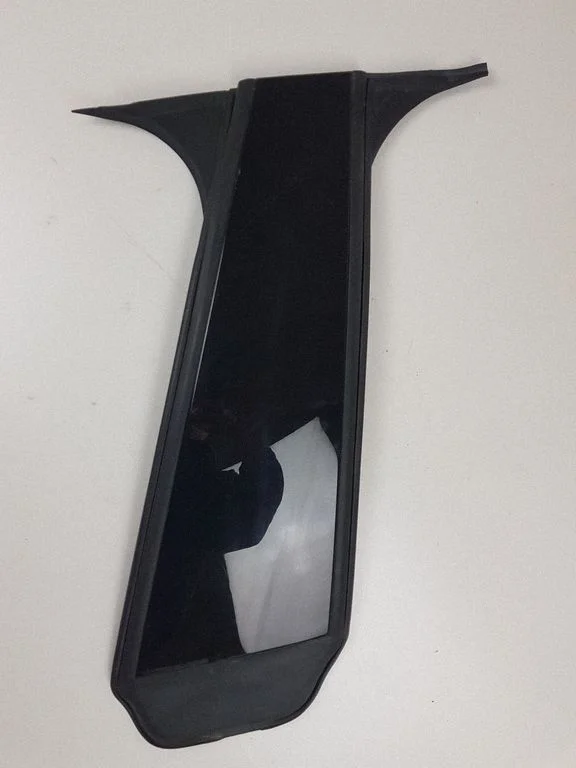(B) statņa apdare (augšējā) – BMW 3. sērija GT F34 (2013-2017)