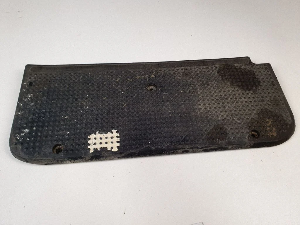 Rear sill trim cover 8200943146
