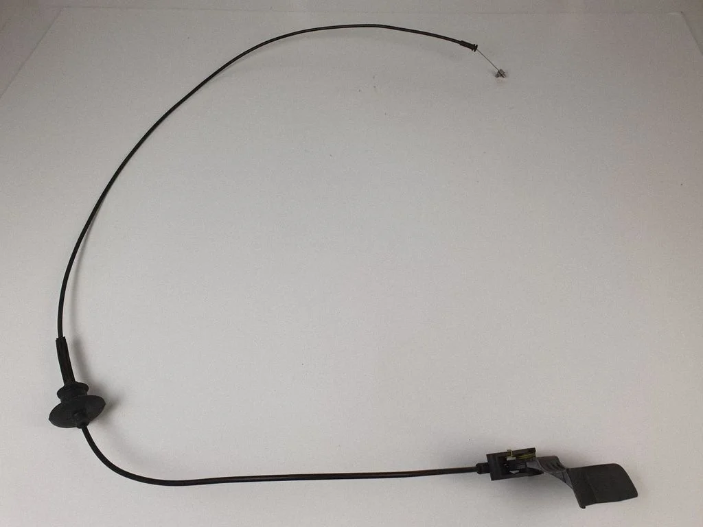 Engine bonnet (hood) release handle