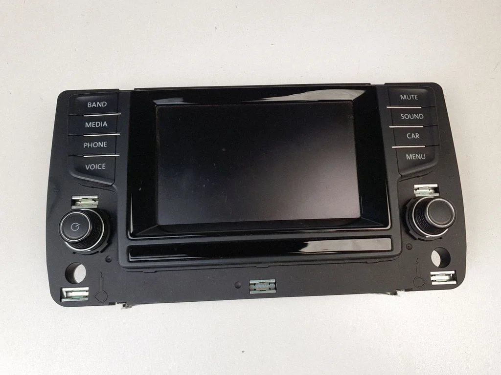 Ekraan / kuvar / väike ekraan 5G0919605H