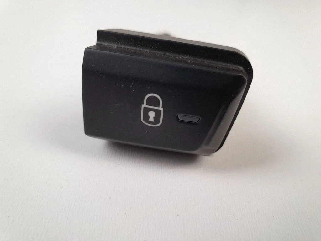 Central locking switch button