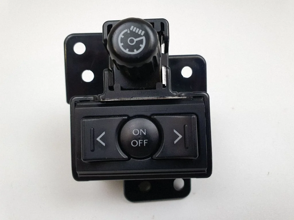 Panel lighting control switch – Lexus IS 220D-250-350 (2006-2013)