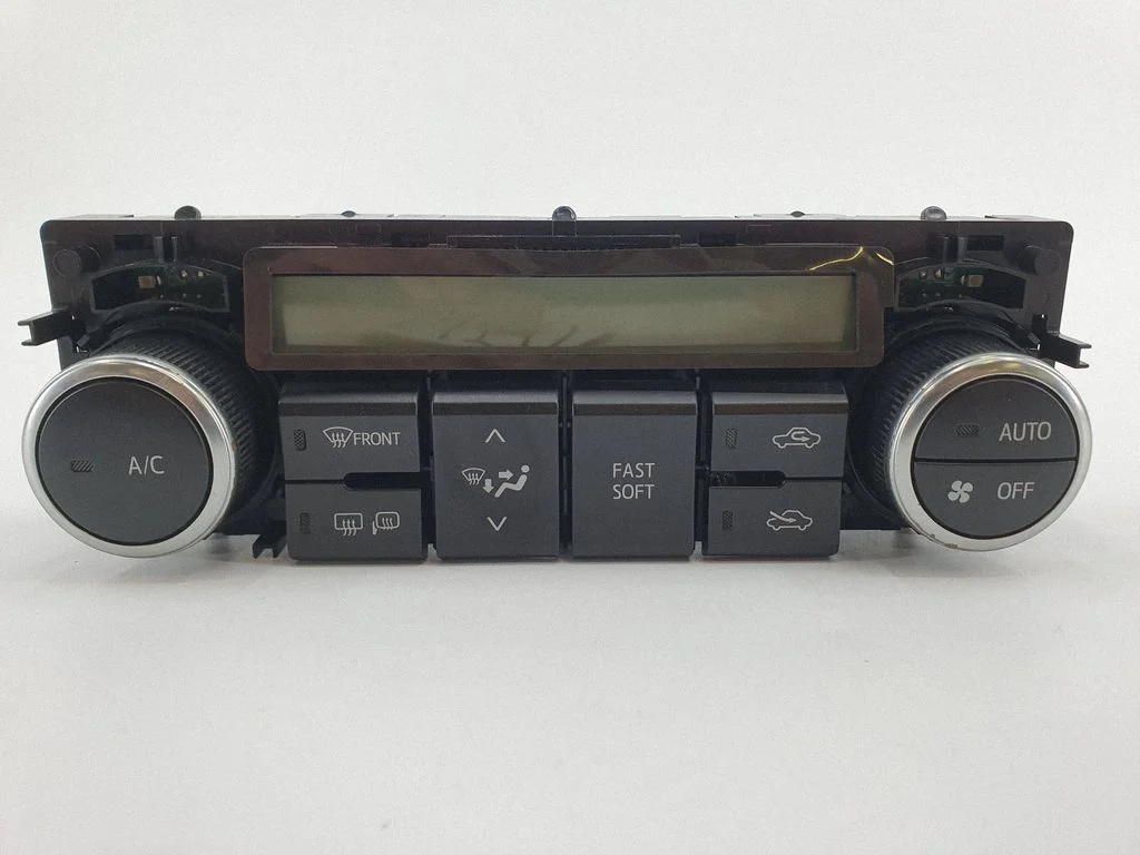 Interior fan control switch – Toyota Auris E180 (2012-2018)