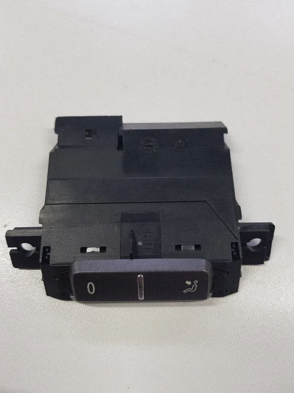 Interior fan control switch – Volkswagen Phaeton (2002-2016)