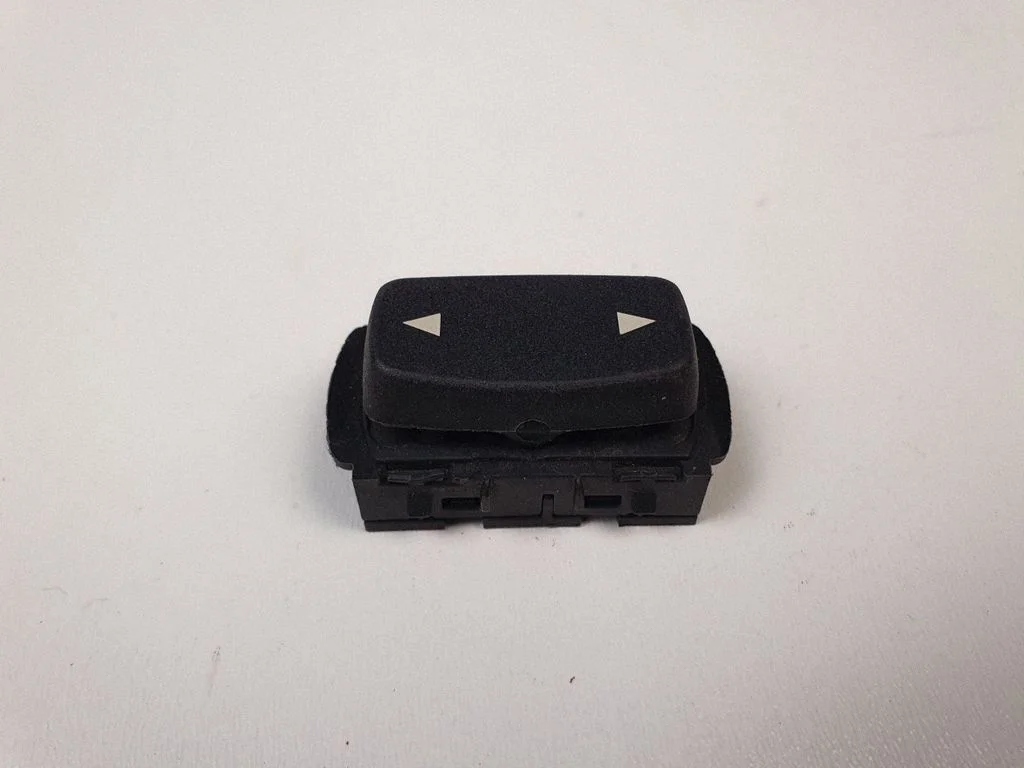 Seat control switch 6935253