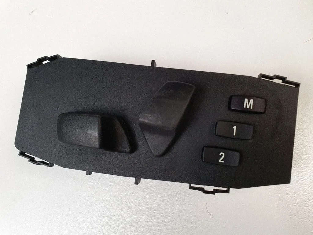 Seat control switch 6936979