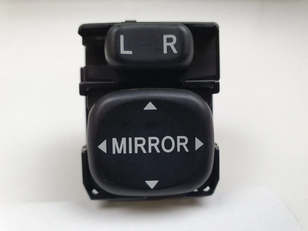 Wing mirror switch 183574