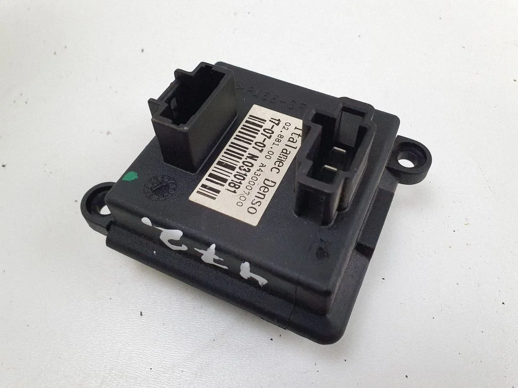 Heater blower fan relay – Citroen C4 I (2004-2010)