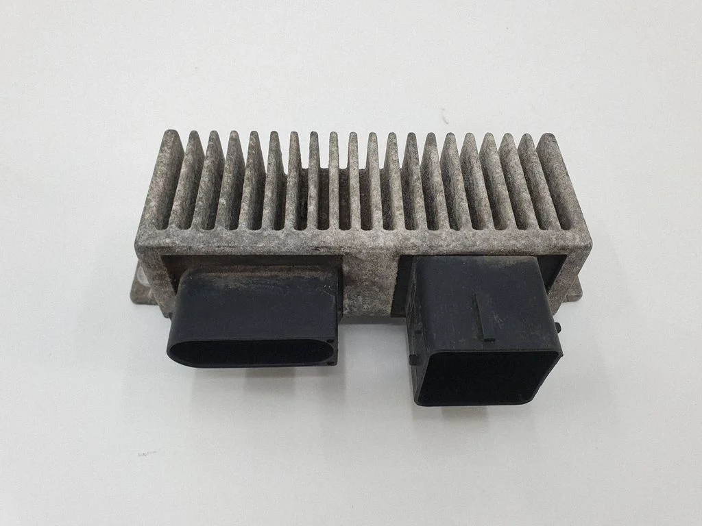 Glow plug pre-heat relay – Renault Trafic III (X82) (2014-)
