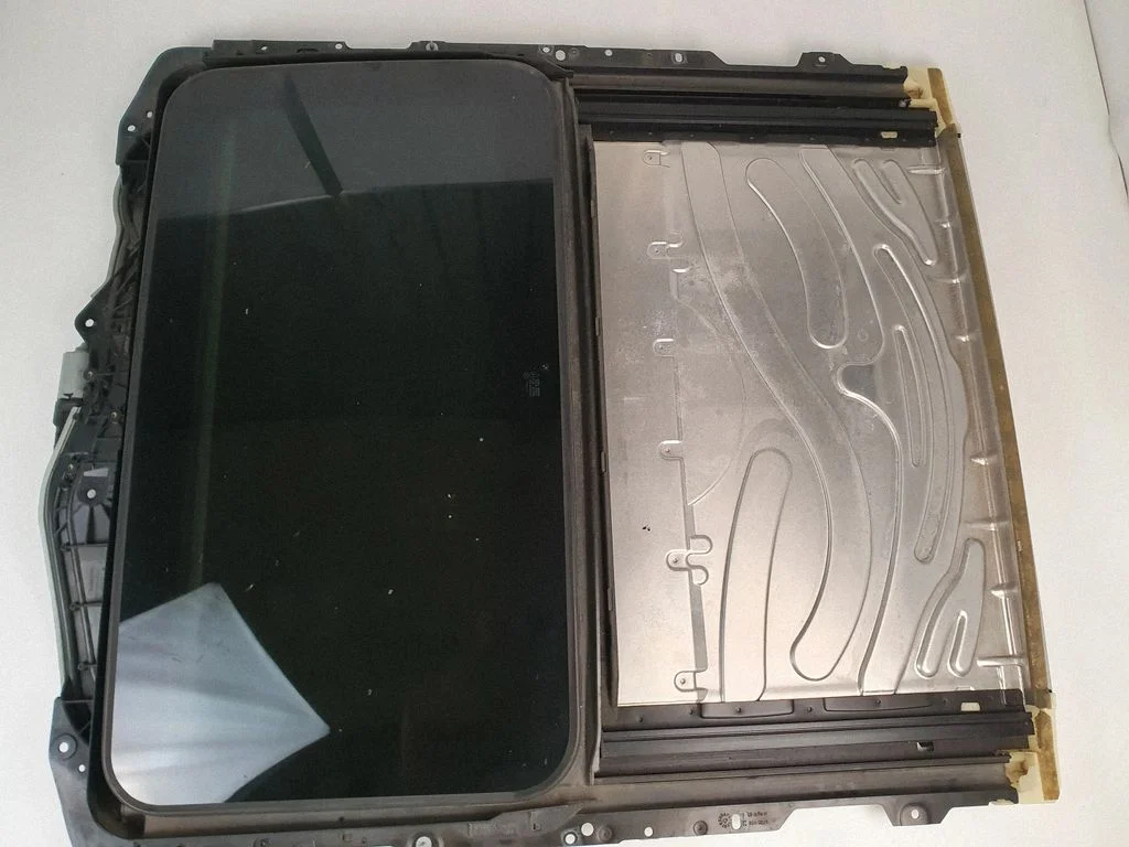 Szyberdach – komplet – BMW Seria 3 E92 E93 (2005-2014)