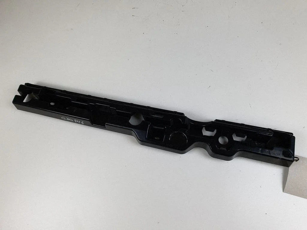 Sill supporting ledge – BMW 5 Series G30 G31 G38 (2016-)