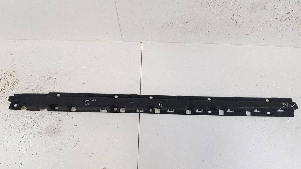 Sill supporting ledge – BMW X5 E70 (2006-2013)