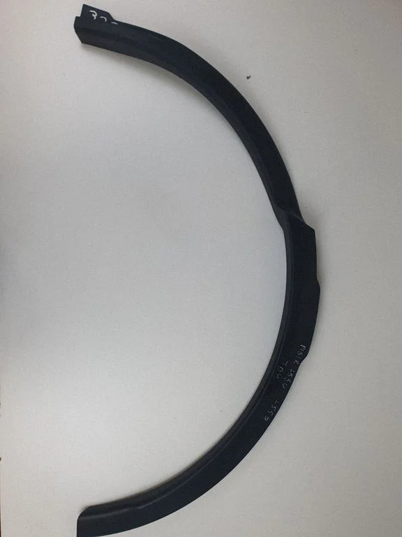 Rear arch trim FK72290E23AC