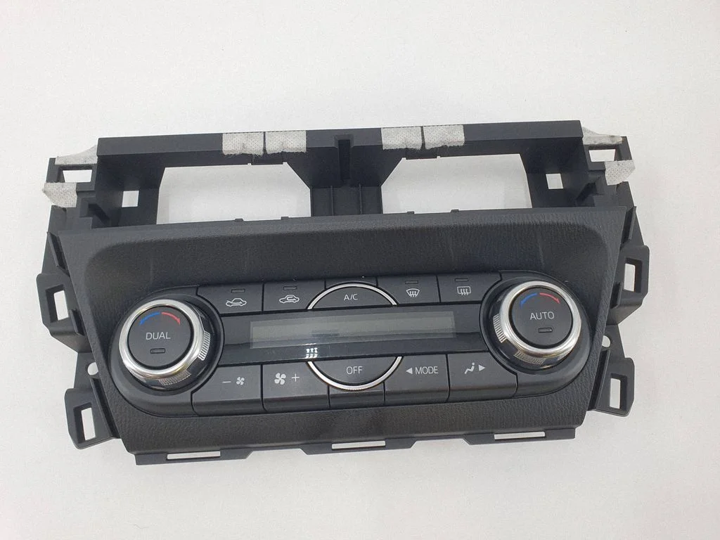 Kliimaseadme/kütte juhtplokk (salongis) – Mazda 3 III (2014-2018)