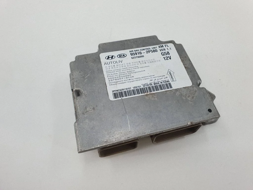 Airbag control unit/module – KIA Sorento (2010-2014)