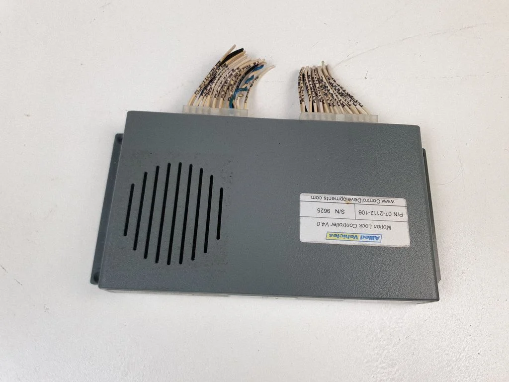Door central lock control unit/module 072112106