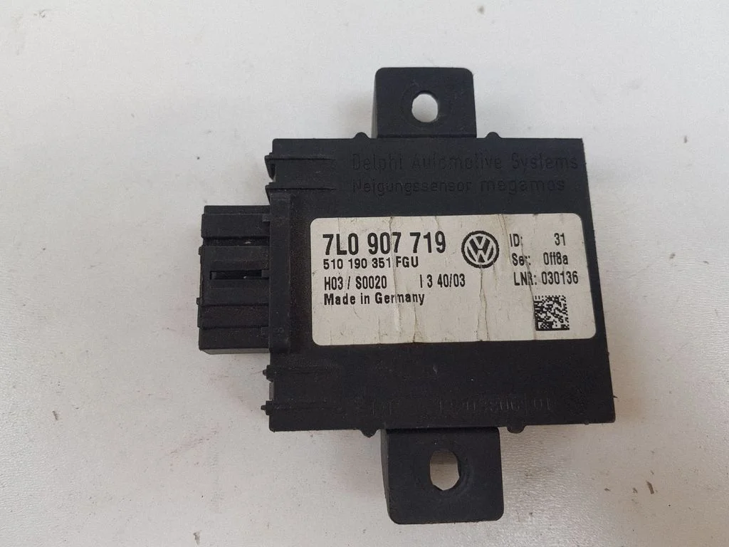 Signalizācijas vadības bloks 7L0907719