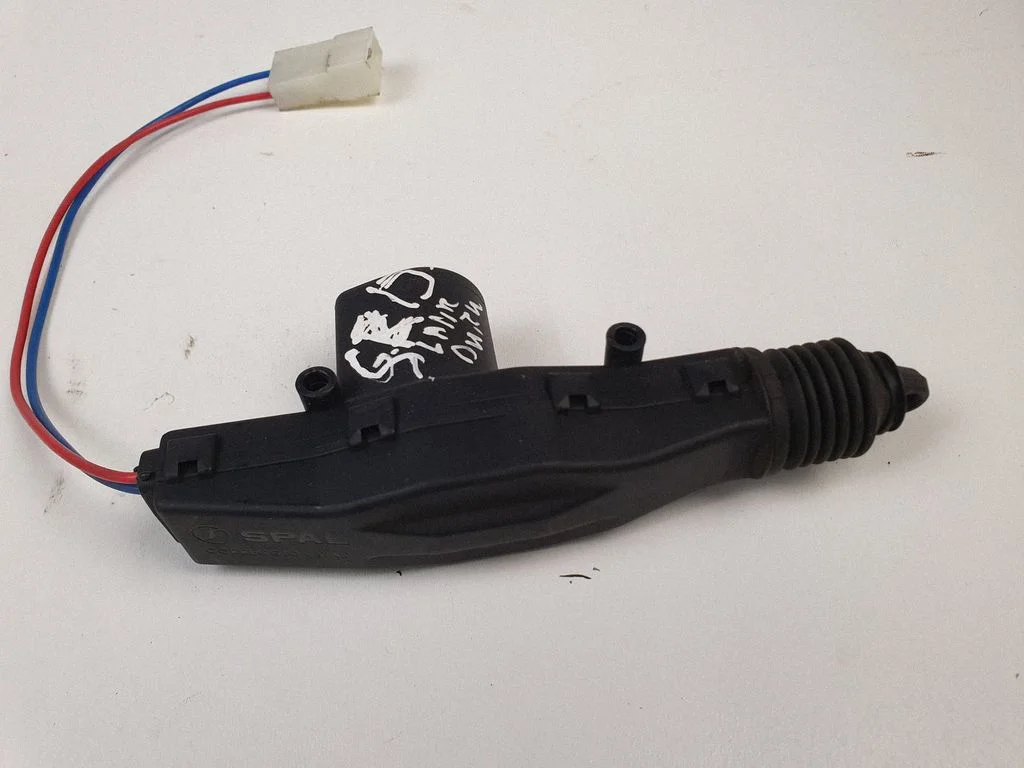Door central lock control unit/module 60124060A