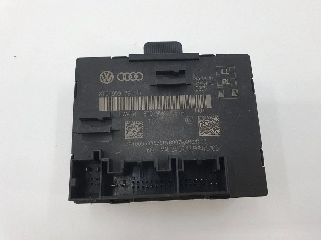 Ukseelektroonika juhtplokk 8T0959795H