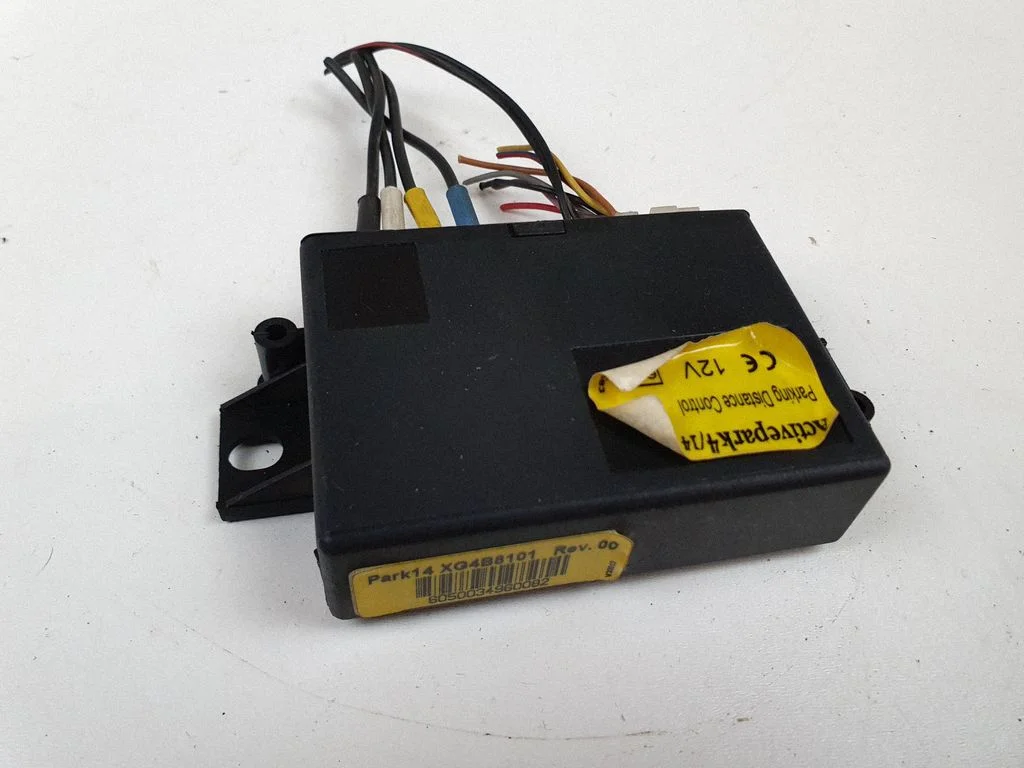 Parking PDC control unit/module XG4B8101