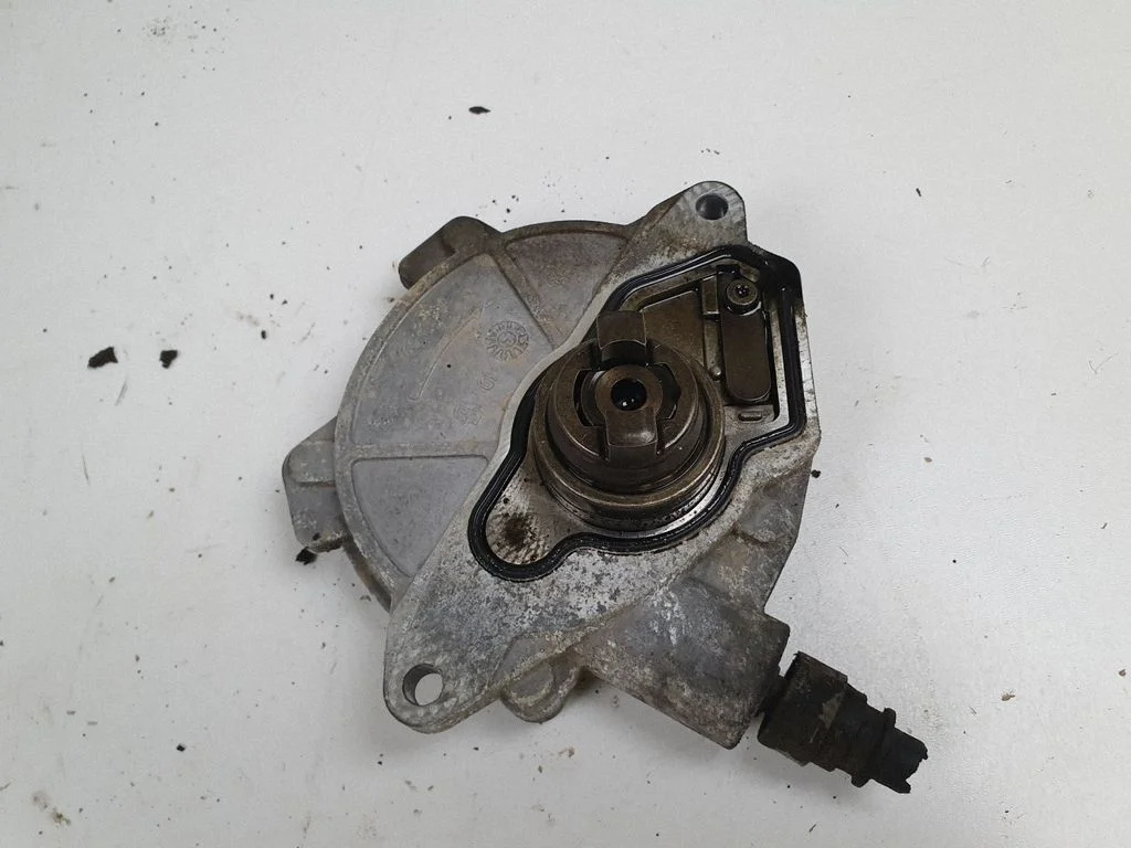 Vaakumpump A6402300365