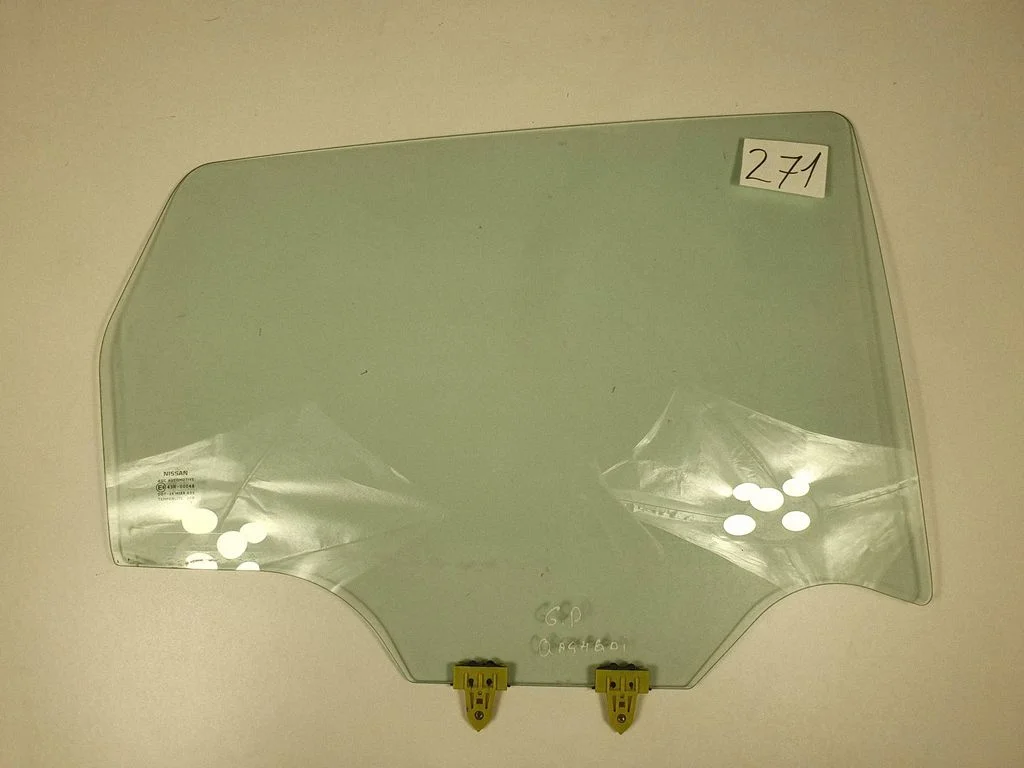 Rear door window glass – Nissan Qashqai+2 (2008-2010)