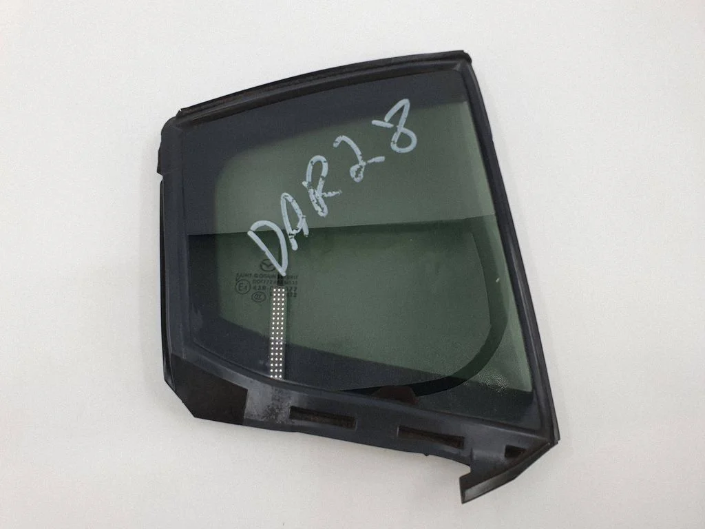 Rear vent window glass 43R000077