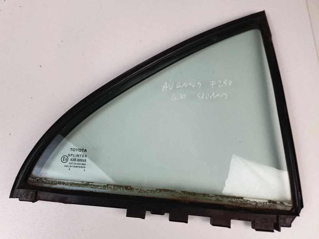 Rear vent window glass 43R00048