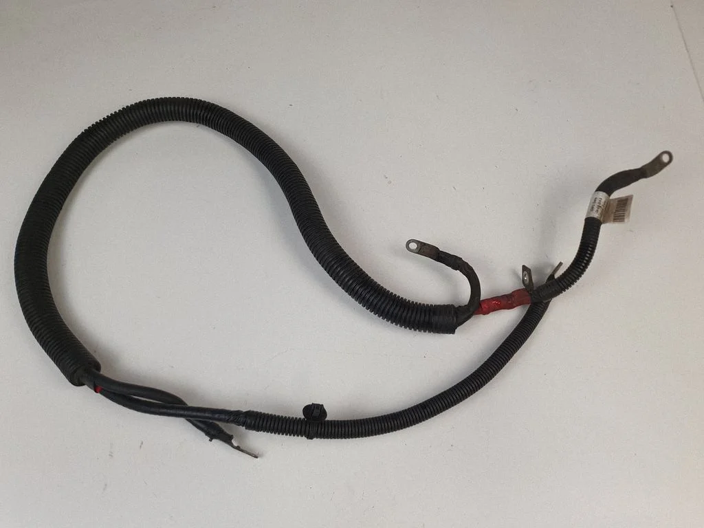 Przewód plusowy (akumulatora) 13462212 – Opel Astra J (2010-2015)