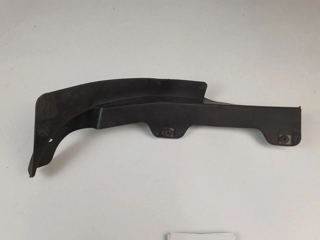 Chlapacz przedni 8R0853888 – Audi Q5 SQ5 8R (2008-2017)