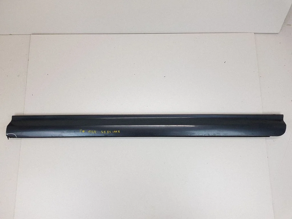 Listwa drzwi przednich 4E0853959 – Audi A8 S8 D3 4E (2002-2009)
