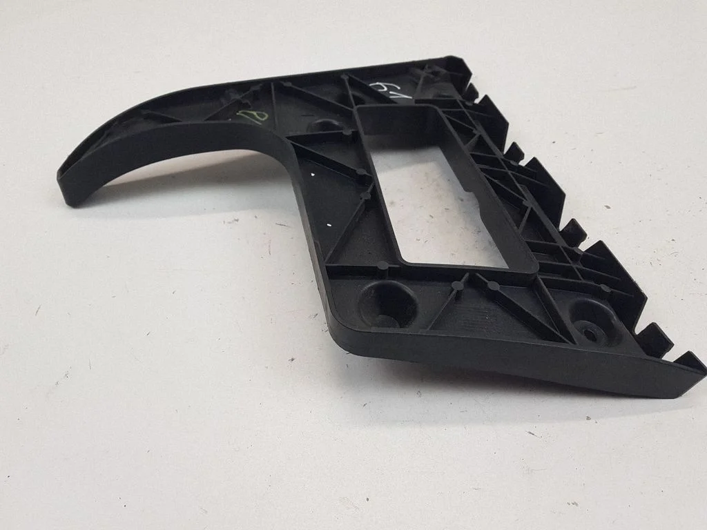 Bumper support mounting bracket corner – Audi A5 Sportback 8TA (2009-2016)