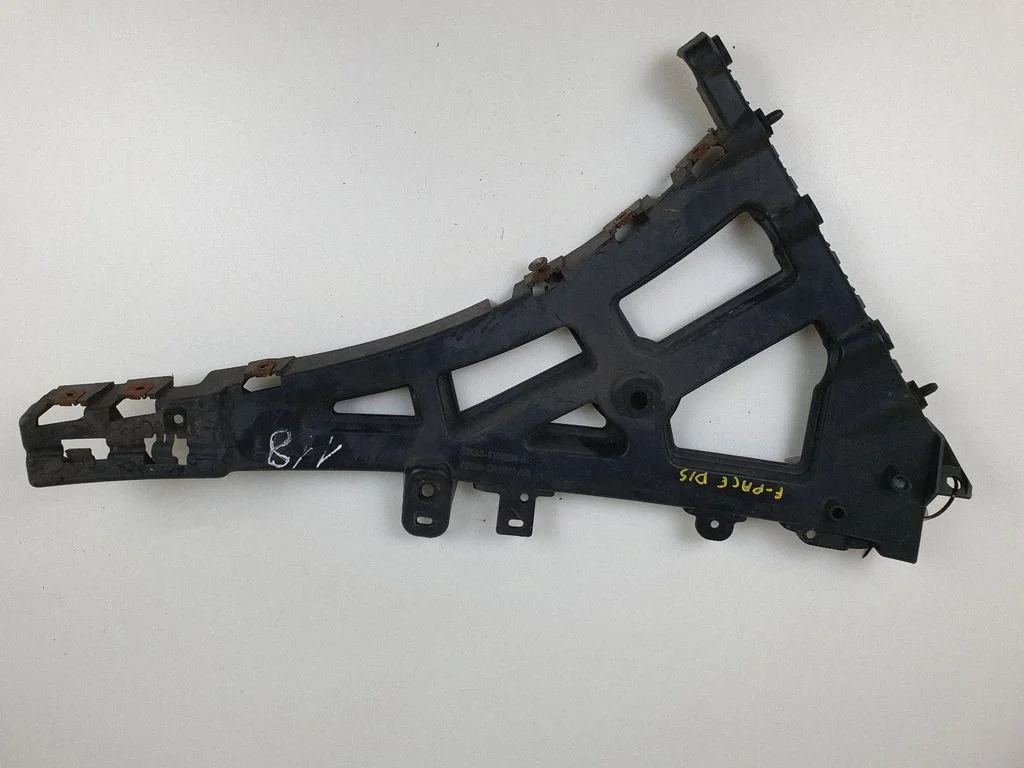 Bumper support mounting bracket corner – Jaguar F-Pace (2016-)