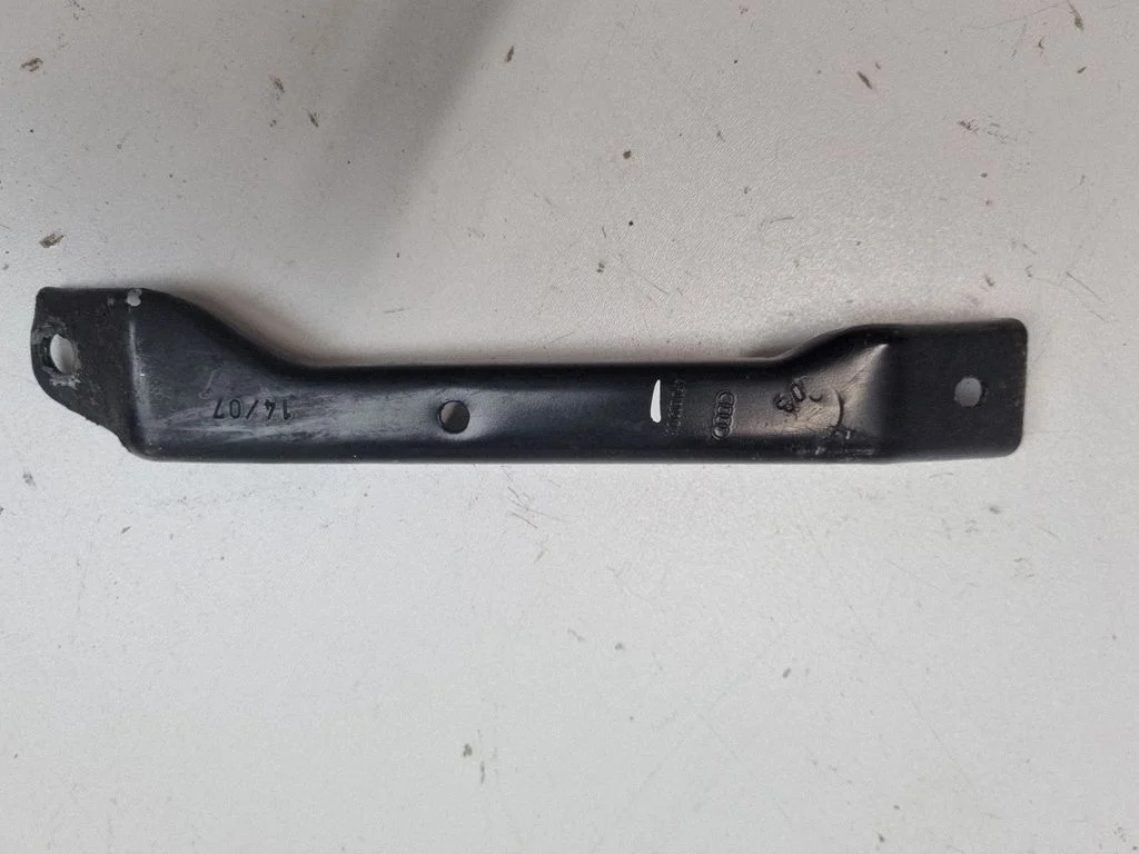 Radiator support slam panel bracket 4F0809891