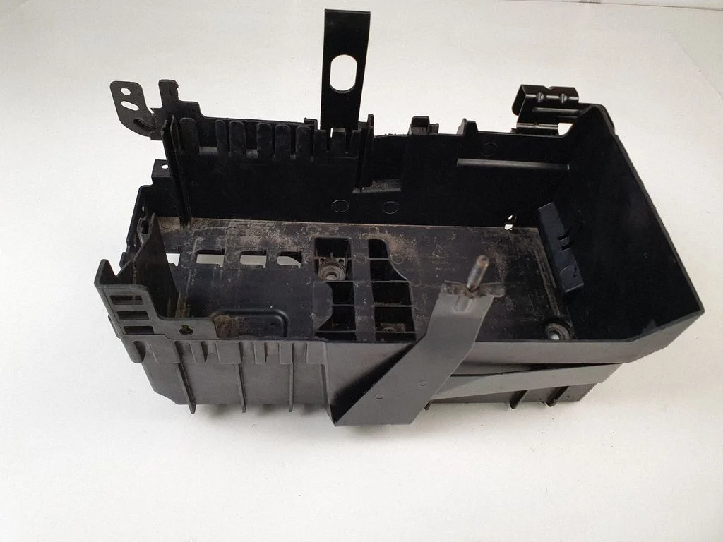 Aku kast – Opel Astra J (2010-2015)